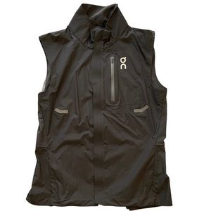 On running lightweight vest